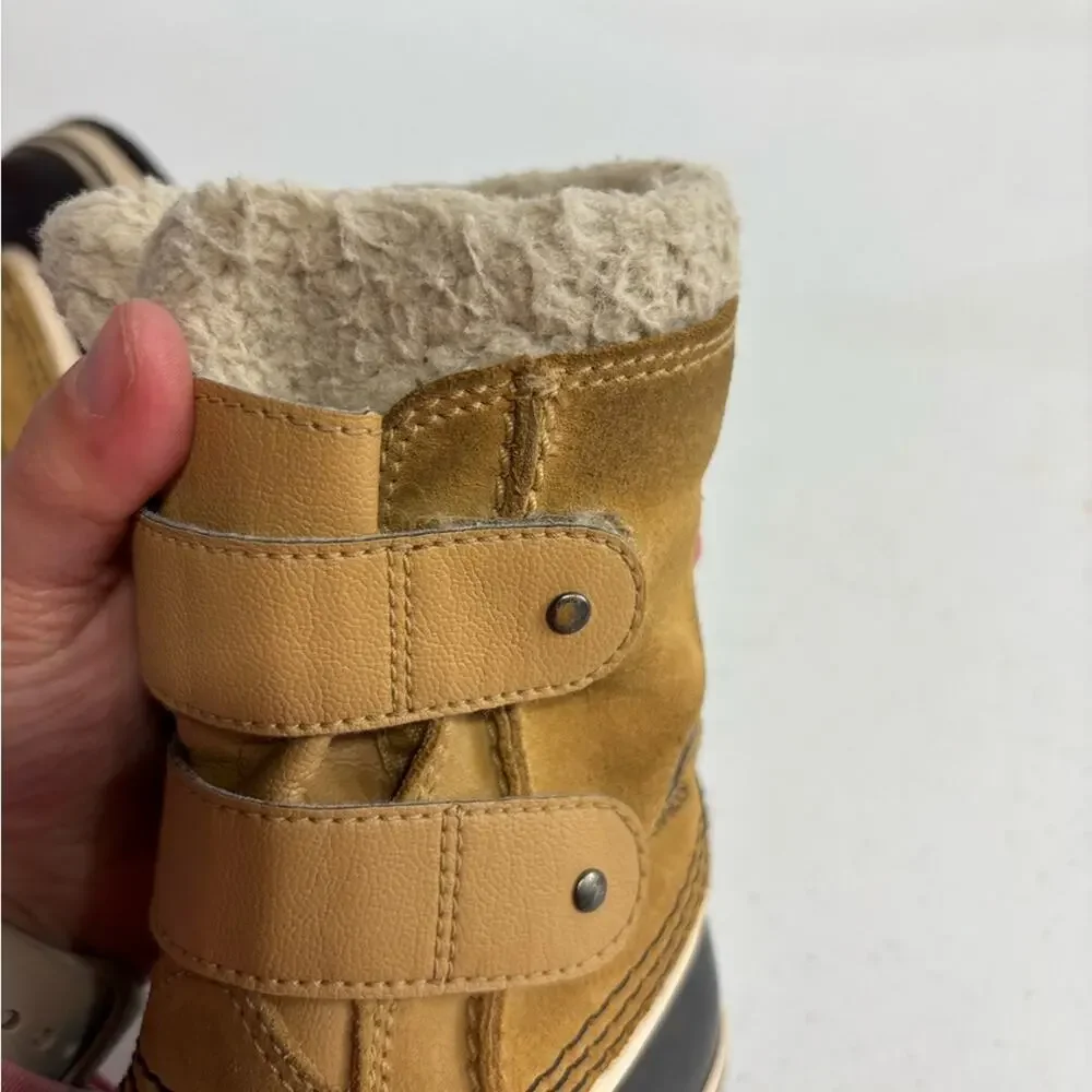 Sorel 1964 Pac Strap Snow boots in the 'Curry' color Child Size 6
